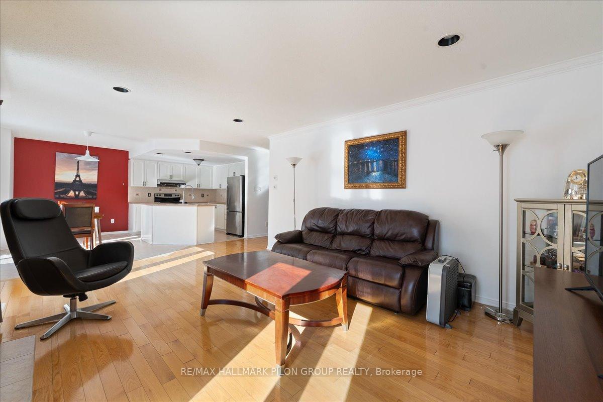 Photo 12 of 3346 Mccarthy Road, Ottawa, Hunt Club — HOMEH