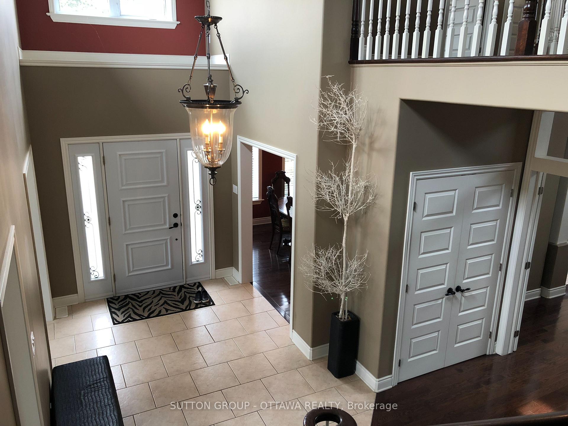 Photo 12 of 40 St. Helen's Place, Ottawa, Meadowlands/St. Claire Gardens — HOMEH