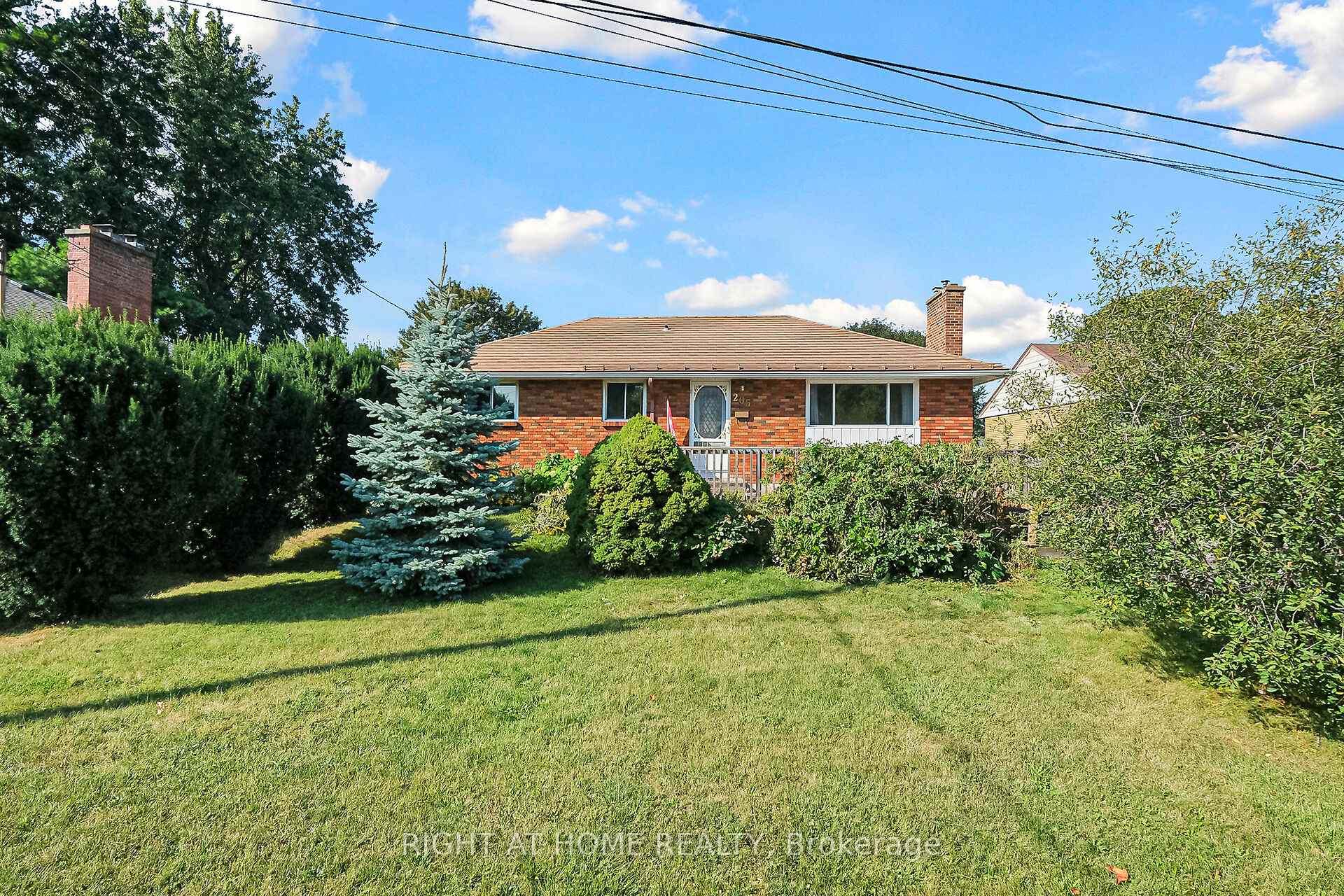 Photo 1 of 205 Withrow Avenue, Ottawa, Meadowlands/St. Claire Gardens — HOMEH
