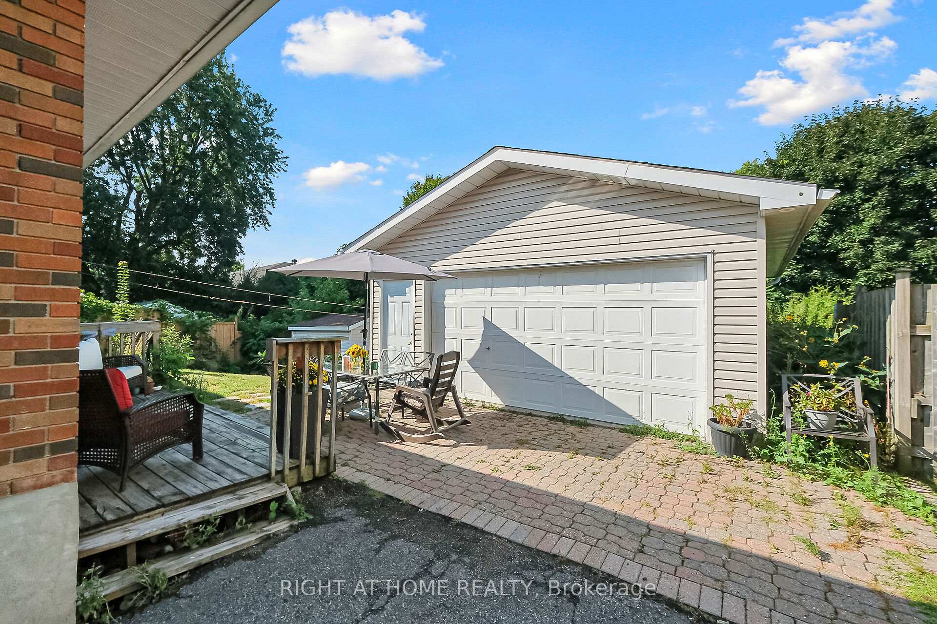 Photo 7 of 205 Withrow Avenue, Ottawa, Meadowlands/St. Claire Gardens — HOMEH