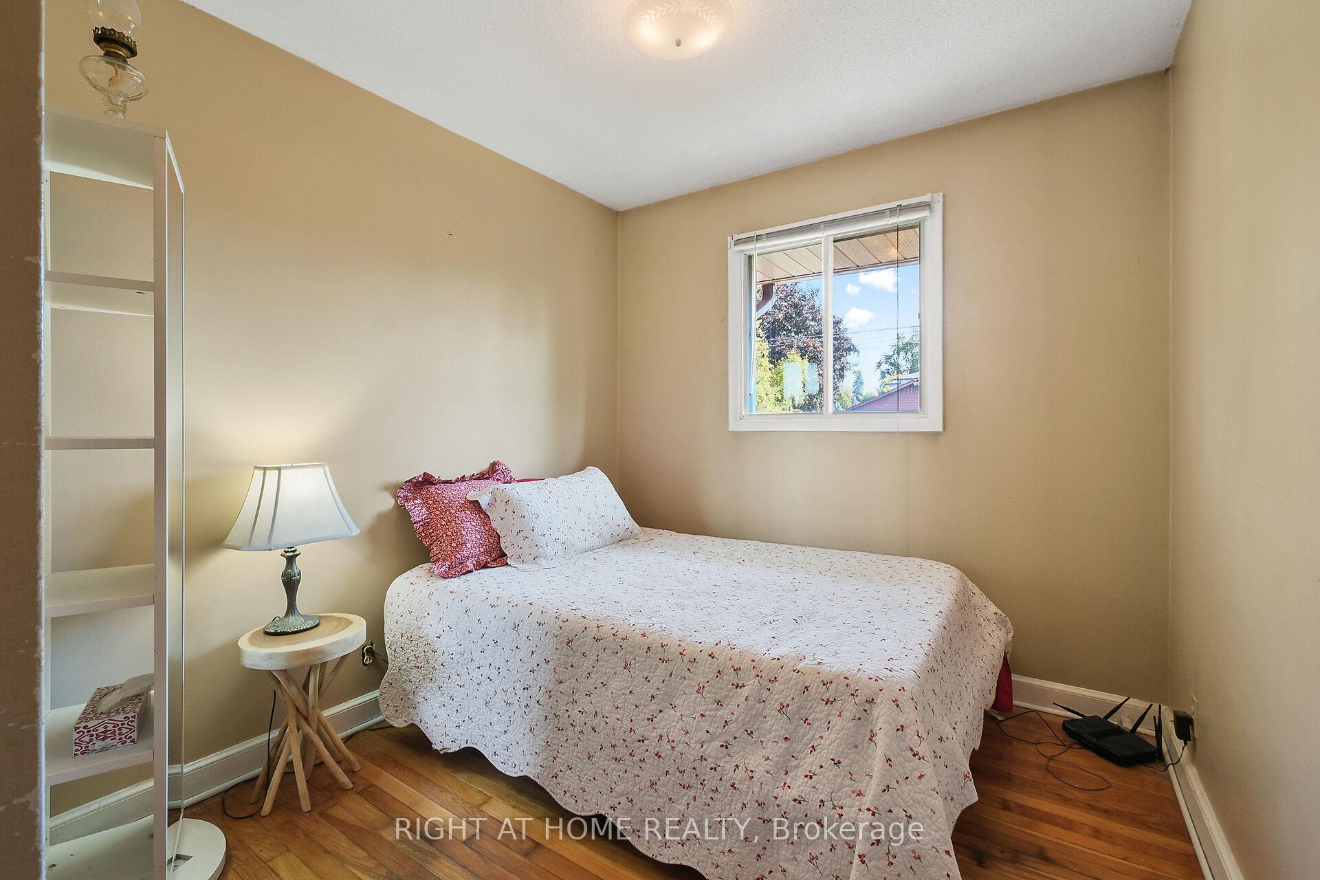 Photo 27 of 205 Withrow Avenue, Ottawa, Meadowlands/St. Claire Gardens — HOMEH
