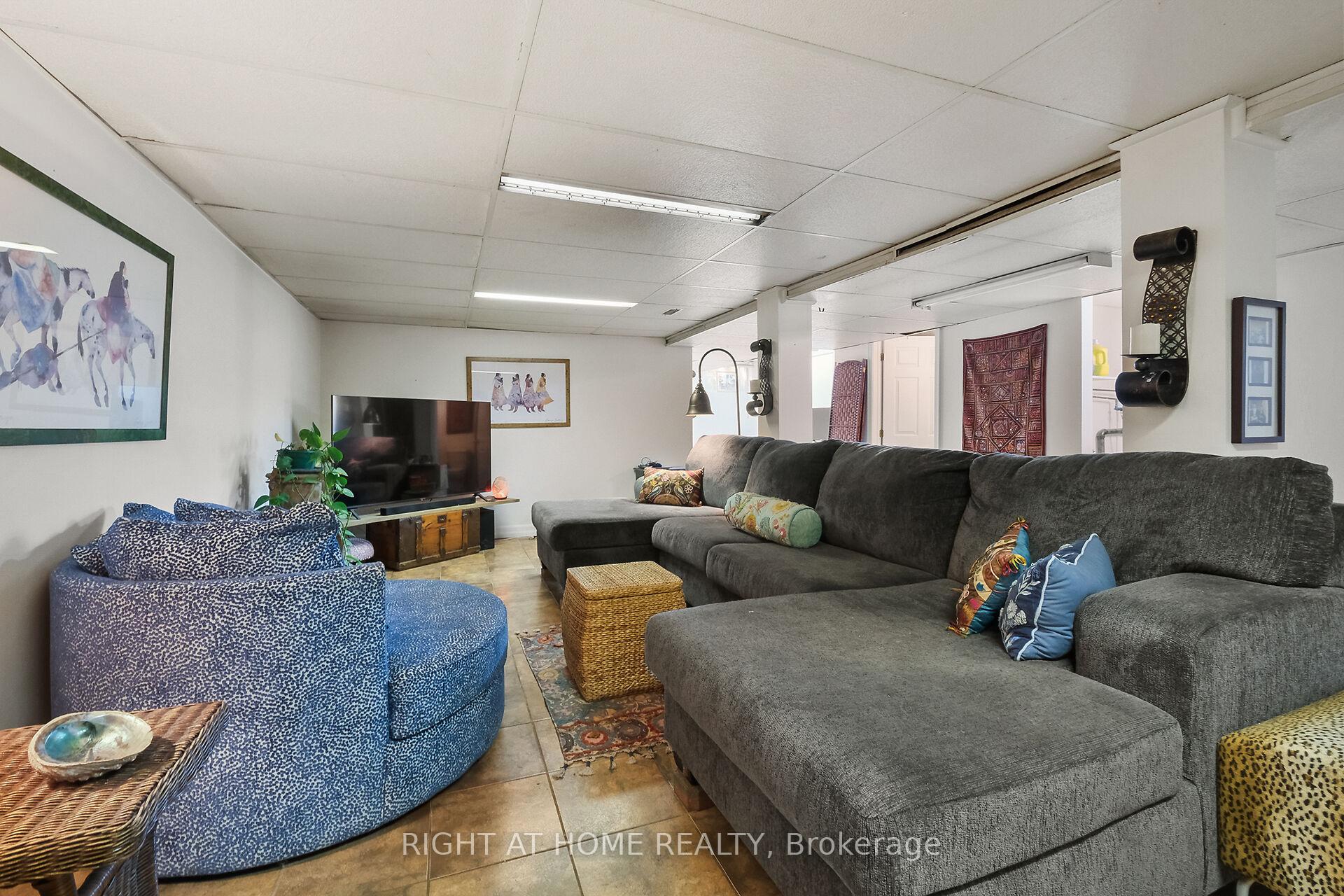 Photo 38 of 205 Withrow Avenue, Ottawa, Meadowlands/St. Claire Gardens — HOMEH