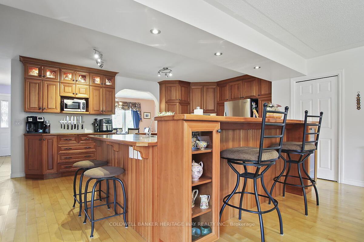 Photo 11 of 738 River Road N, McNab/Braeside, Mcnab/Braeside Twps — HOMEH