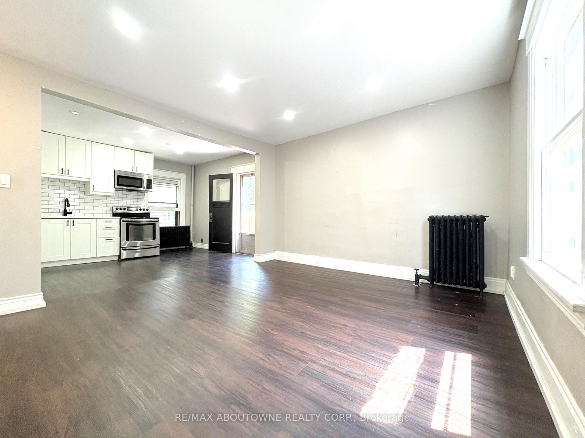 Photo 4 of Unit Unit 2, 19 Proctor Boulevard, Hamilton, Gibson — HOMEH