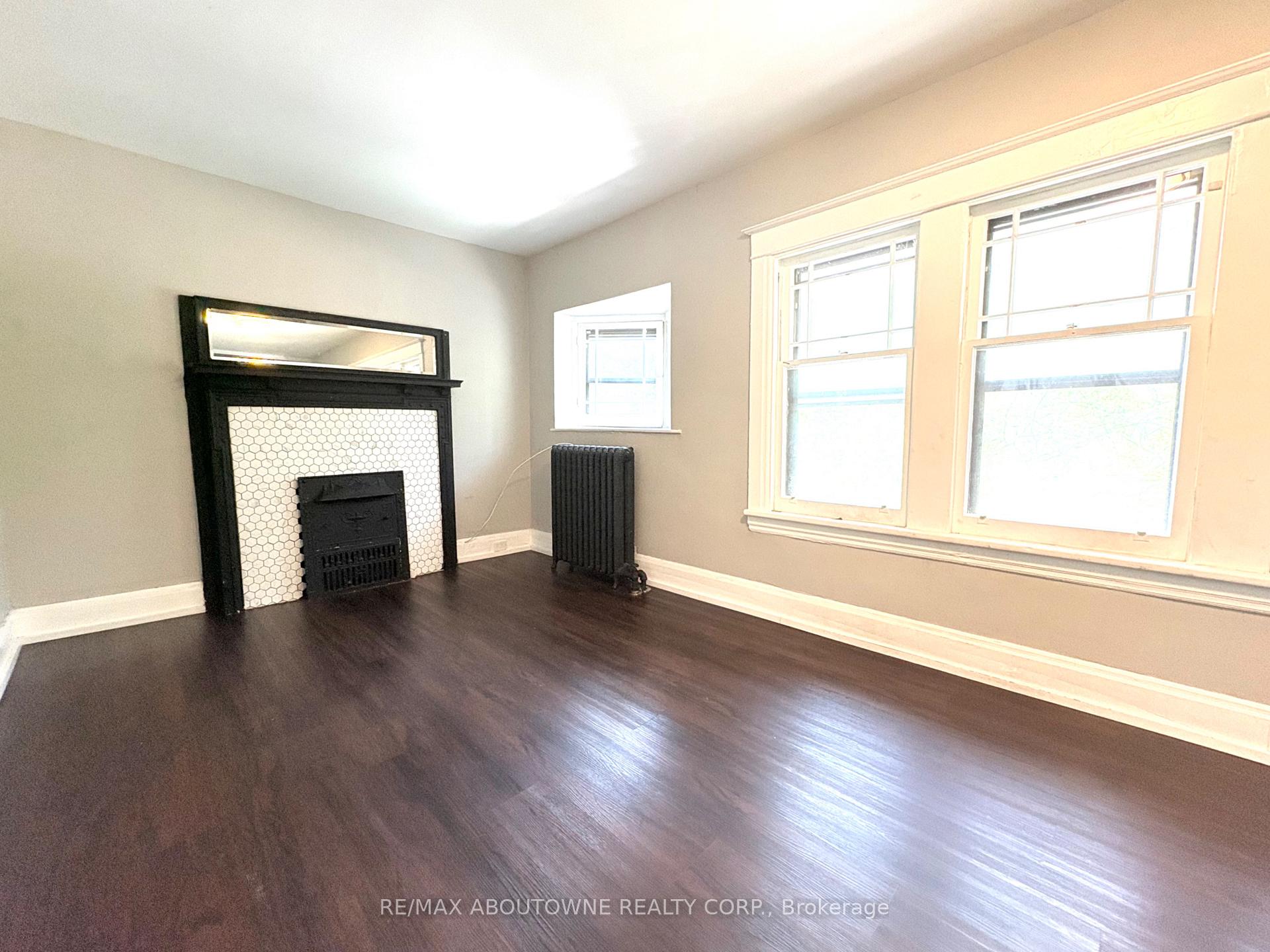Photo 8 of Unit Unit 2, 19 Proctor Boulevard, Hamilton, Gibson — HOMEH