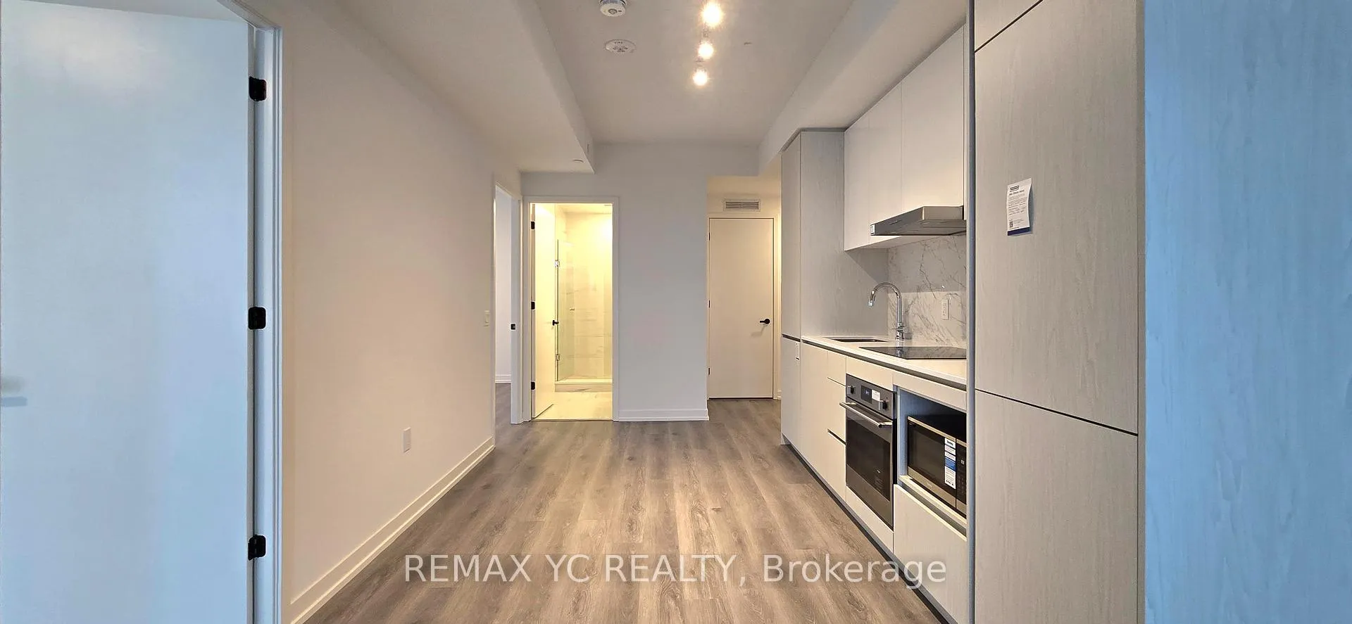 Photo 5 of Unit 3912, 28 Interchange Way, Vaughan, Vaughan Corporate Centre — HOMEH