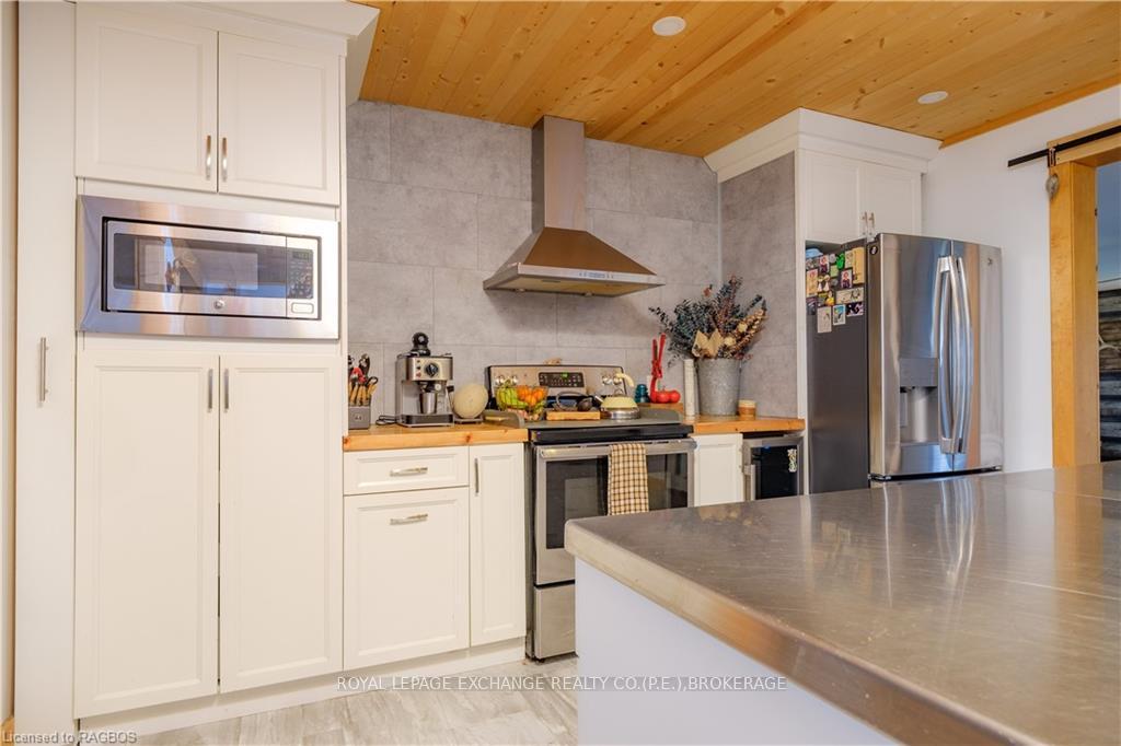 Photo 8 of 45125 Lakelet Road, Howick — HOMEH