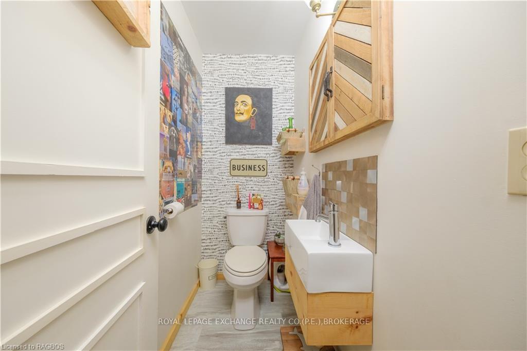 Photo 15 of 45125 Lakelet Road, Howick — HOMEH