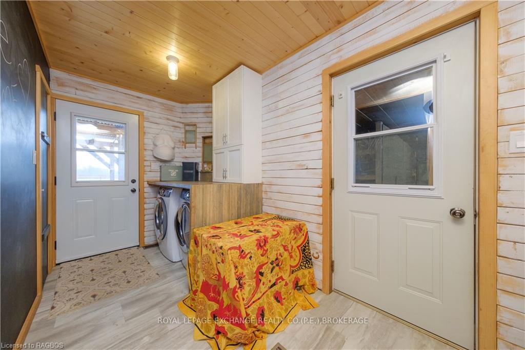 Photo 16 of 45125 Lakelet Road, Howick — HOMEH