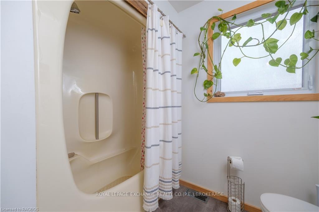 Photo 30 of 45125 Lakelet Road, Howick — HOMEH