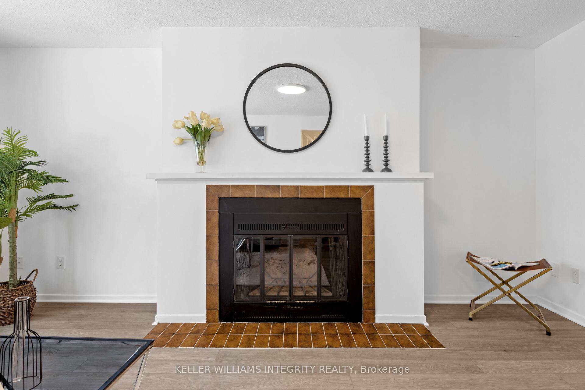 Photo 7 of 20 Gillespie Crescent, Ottawa, Hunt Club Woods — HOMEH