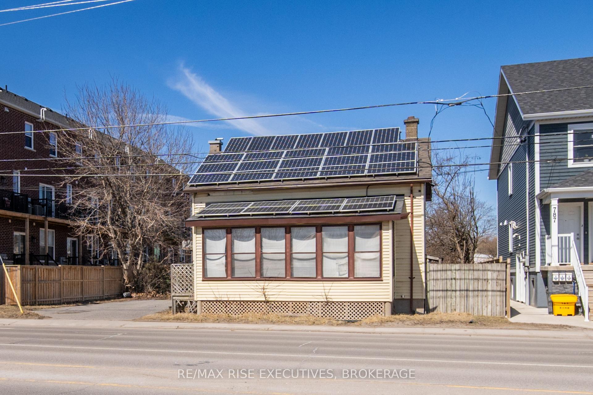 Photo 2 of 789 King Street W, Kingston, Central City West — HOMEH