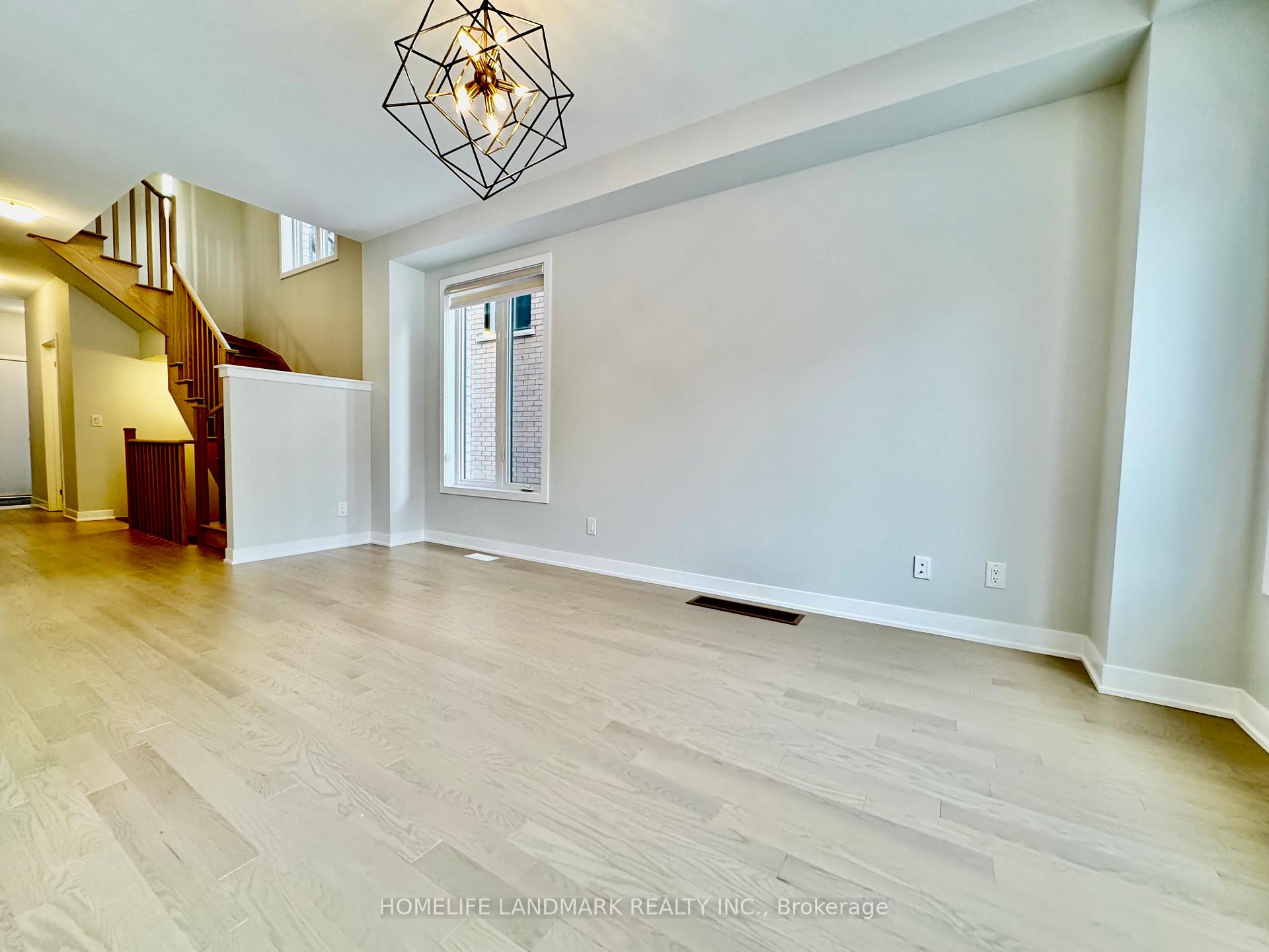 Photo 5 of 12 Harvey Bunker Crescent, Markham, Angus Glen — HOMEH