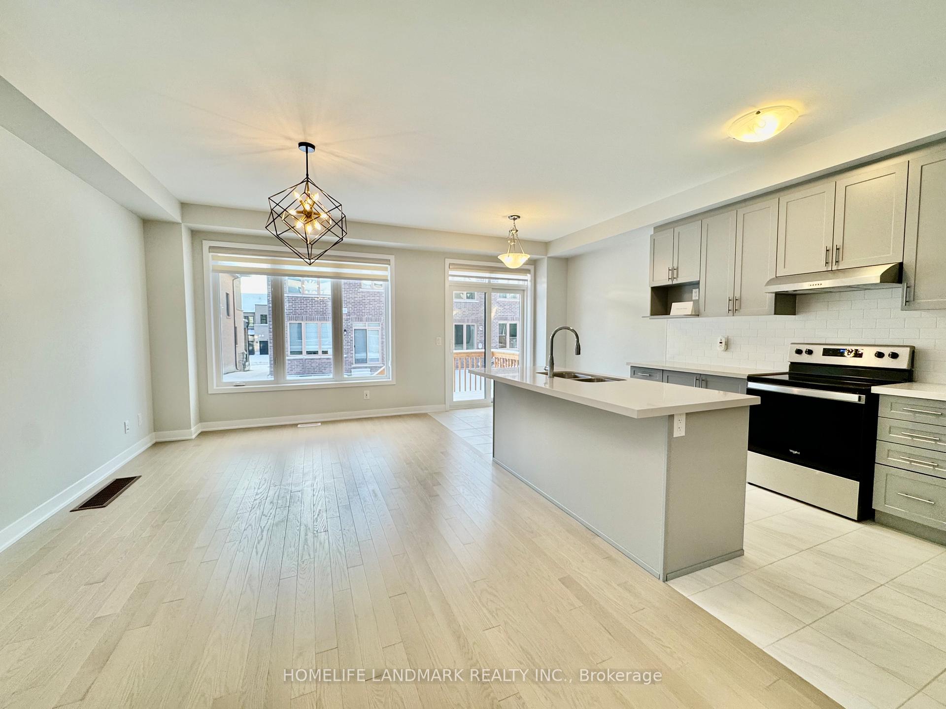 Photo 7 of 12 Harvey Bunker Crescent, Markham, Angus Glen — HOMEH