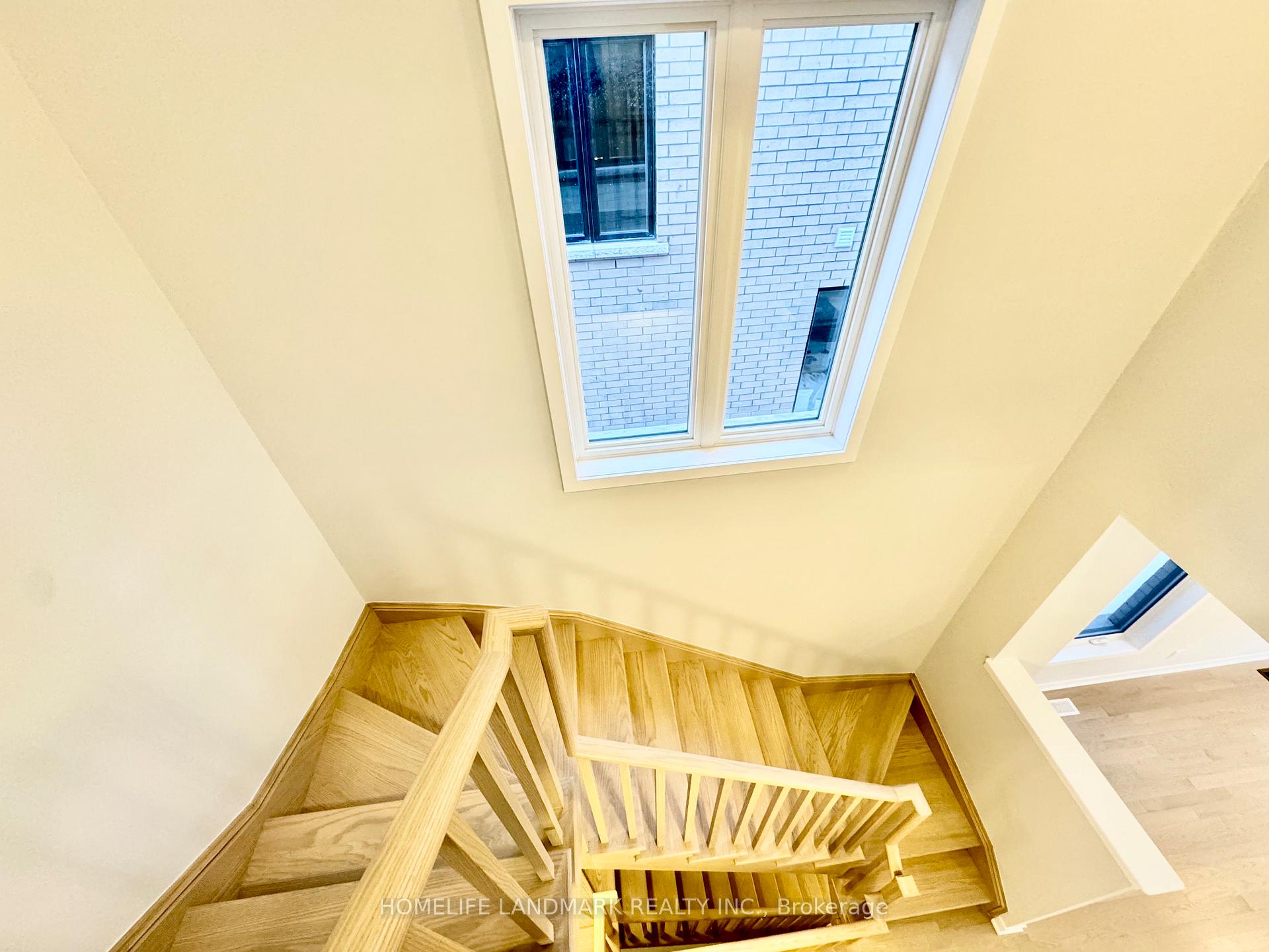 Photo 17 of 12 Harvey Bunker Crescent, Markham, Angus Glen — HOMEH