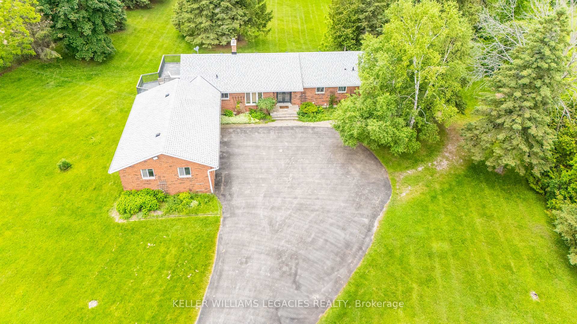 Photo 35 of 17190 Jane Street, King, Rural King — HOMEH