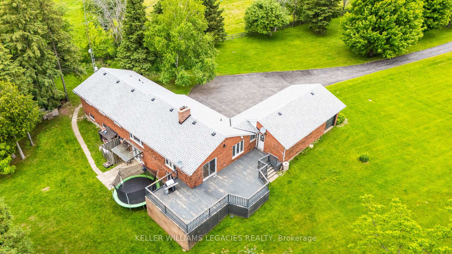 Photo 36 of 17190 Jane Street, King, Rural King — HOMEH