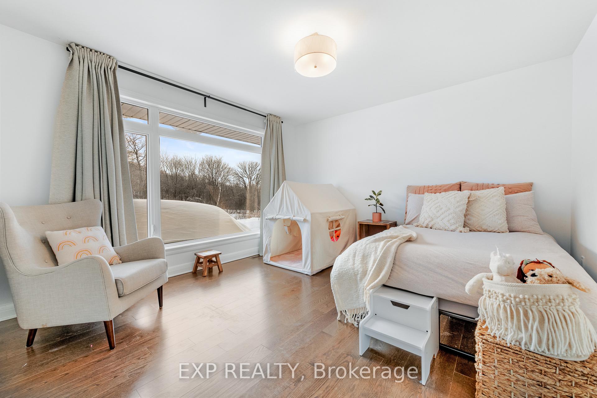 Photo 23 of 204 Avro Circle, Ottawa, CFB Rockcliffe and Area — HOMEH