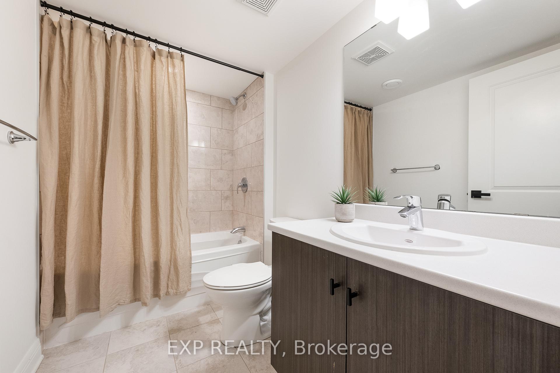 Photo 34 of 204 Avro Circle, Ottawa, CFB Rockcliffe and Area — HOMEH