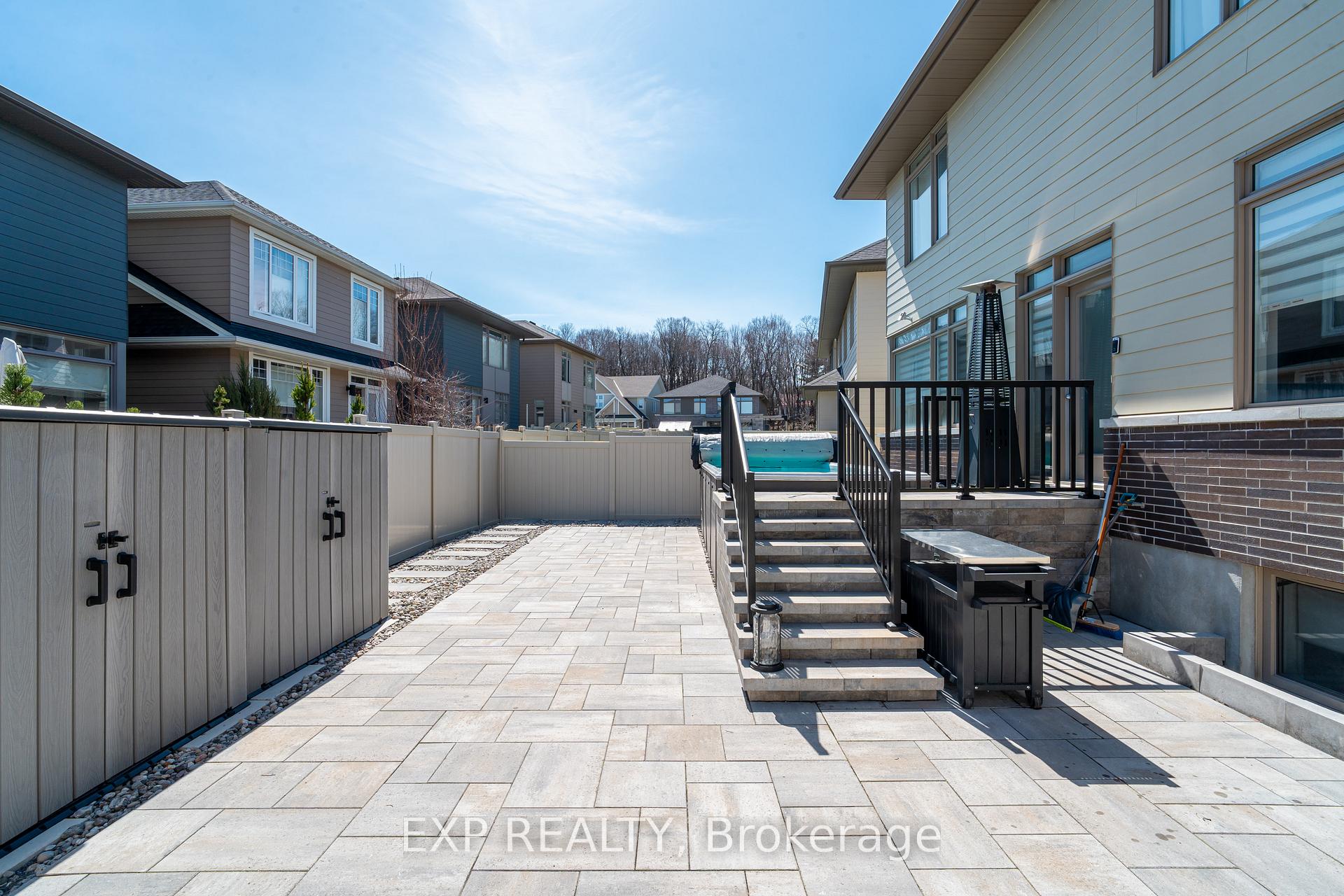Photo 37 of 204 Avro Circle, Ottawa, CFB Rockcliffe and Area — HOMEH