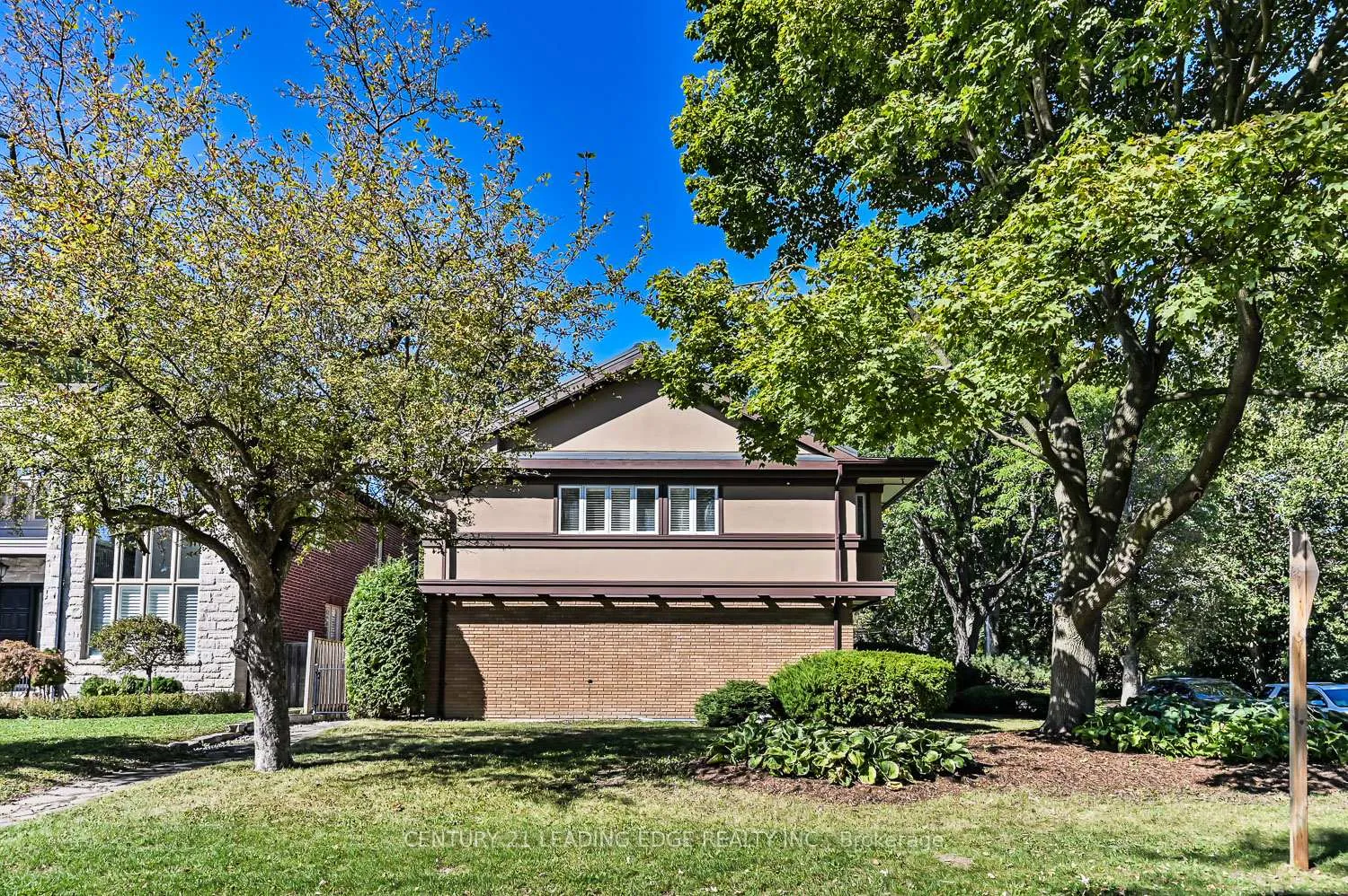 Photo 2 of 188 Krieghoff Avenue, Markham, Unionville — HOMEH