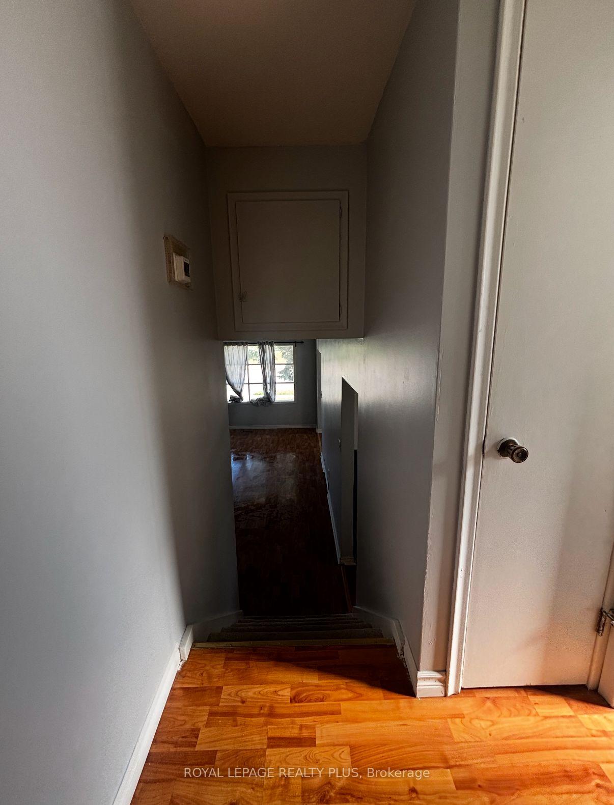 Photo 7 of 1458 Queen's Boulevard, Kitchener, Forest Hill — HOMEH
