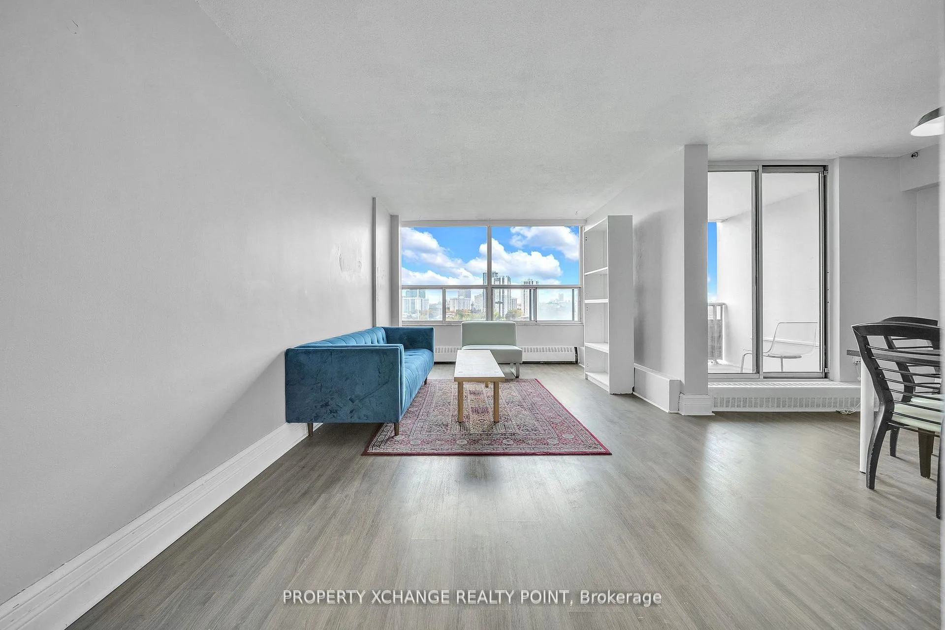 Photo 5 of Unit 1004, 15 Vicora Link Way, Toronto, Flemingdon Park — HOMEH