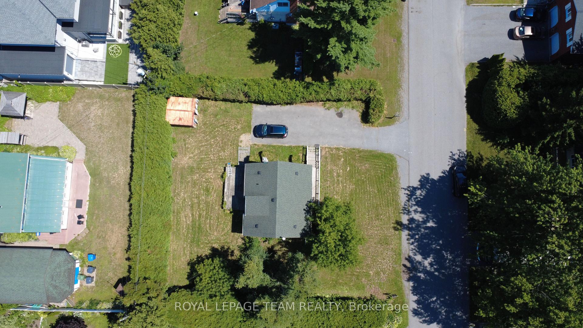 Photo 13 of 115 Rita Avenue, Ottawa, Meadowlands/St. Claire Gardens — HOMEH