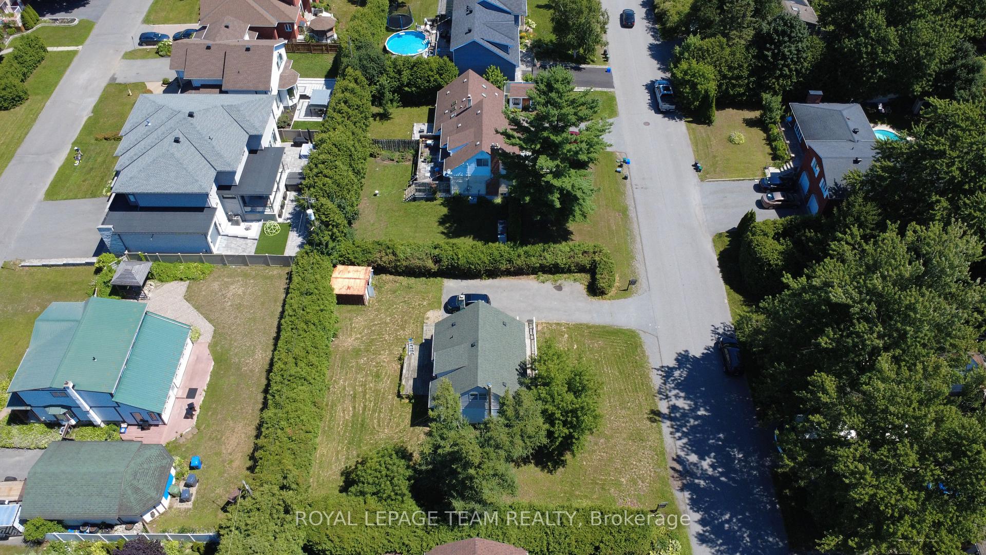 Photo 14 of 115 Rita Avenue, Ottawa, Meadowlands/St. Claire Gardens — HOMEH