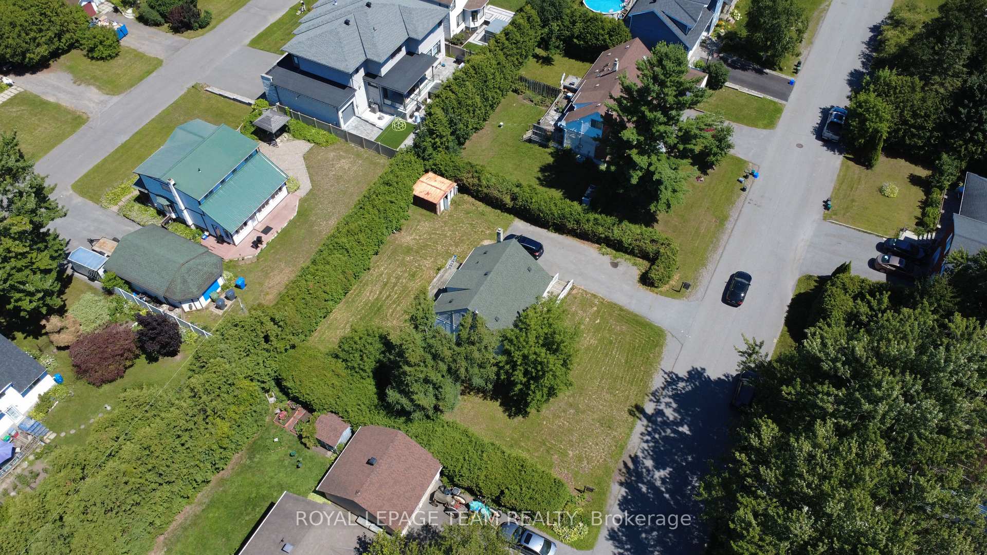 Photo 15 of 115 Rita Avenue, Ottawa, Meadowlands/St. Claire Gardens — HOMEH