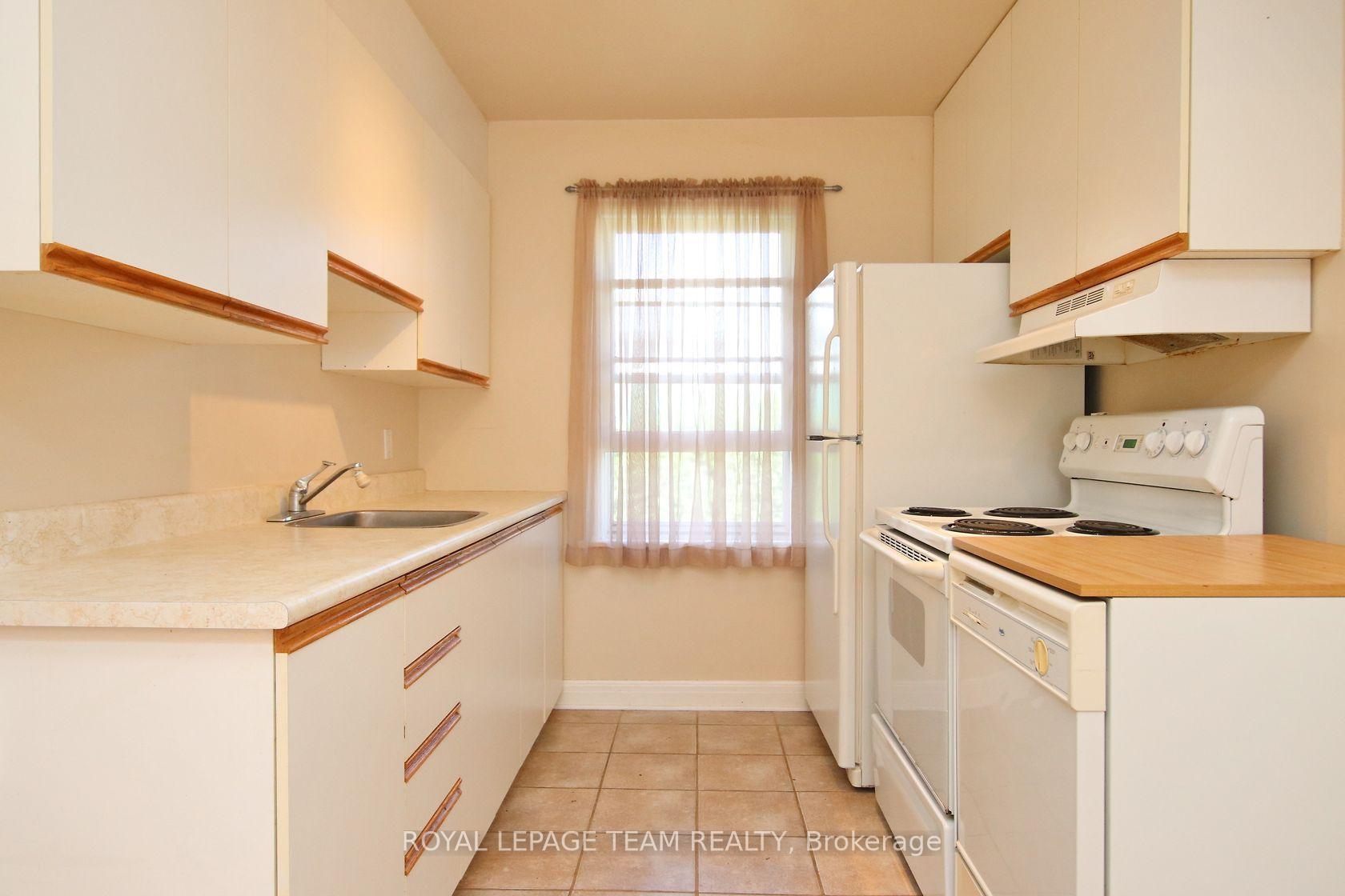Photo 31 of 115 Rita Avenue, Ottawa, Meadowlands/St. Claire Gardens — HOMEH