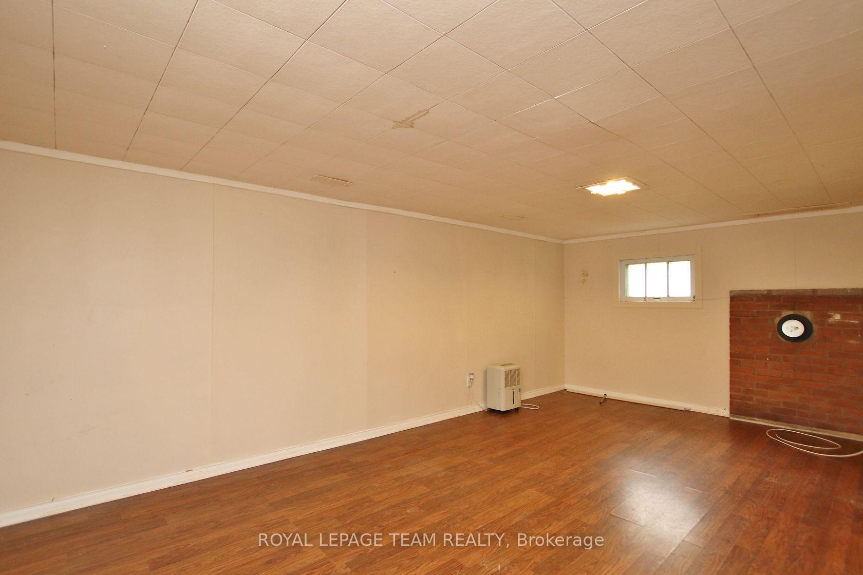 Photo 39 of 115 Rita Avenue, Ottawa, Meadowlands/St. Claire Gardens — HOMEH