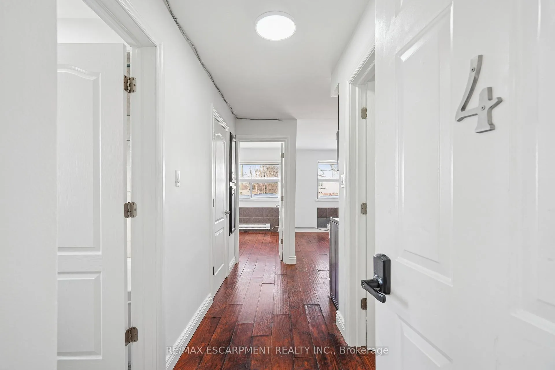 Photo 6 of Unit #4, 1 Elgin Street N, Halton Hills, Acton — HOMEH