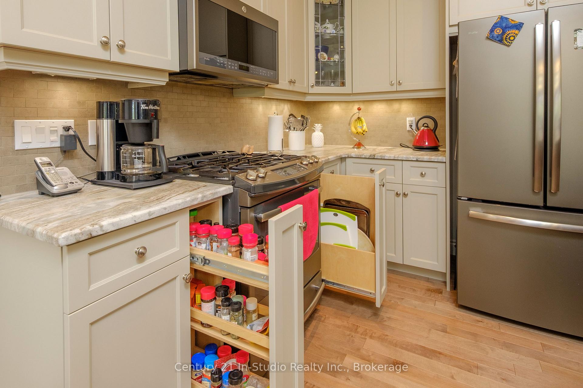 Photo 11 of 417 McCullough Crescent, Kincardine — HOMEH