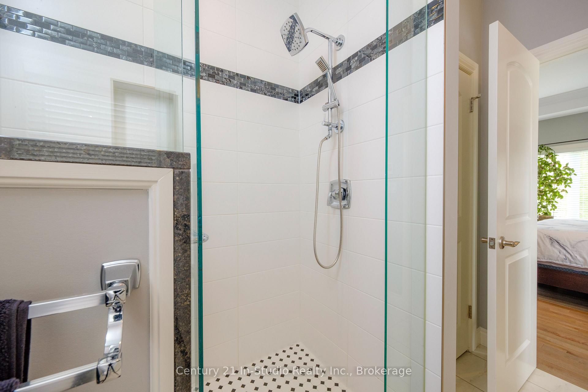 Photo 16 of 417 McCullough Crescent, Kincardine — HOMEH