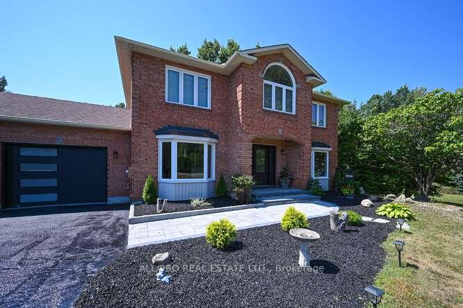 Photo 3 of 1144 Rideau Bend Crescent, Ottawa, Manotick East to Manotick Station — HOMEH