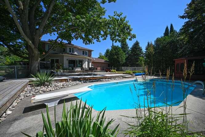 Photo 36 of 1144 Rideau Bend Crescent, Ottawa, Manotick East to Manotick Station — HOMEH