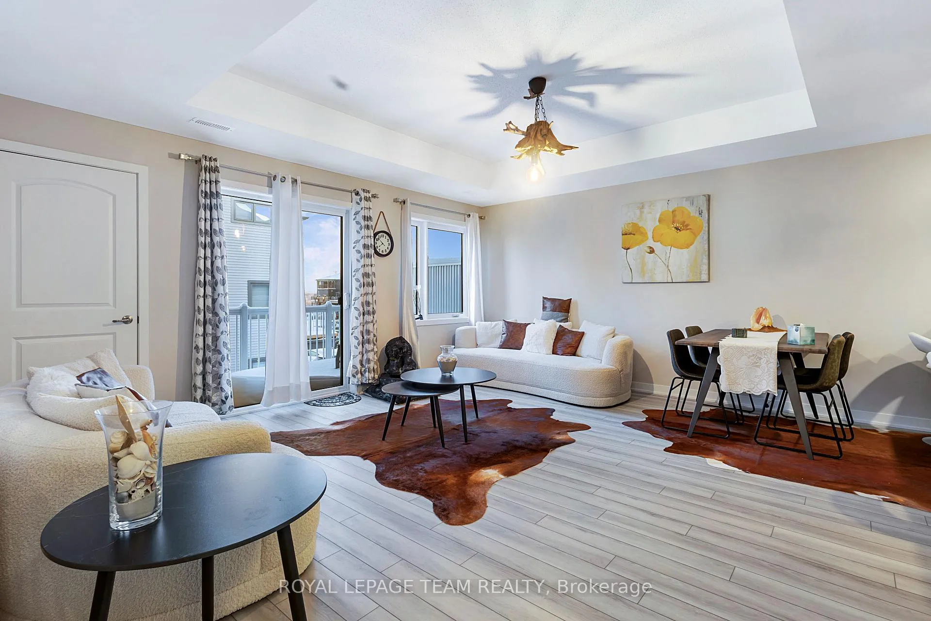 Photo 3 of 804 Parnian Private, Ottawa, Barrhaven - Half Moon Bay — HOMEH