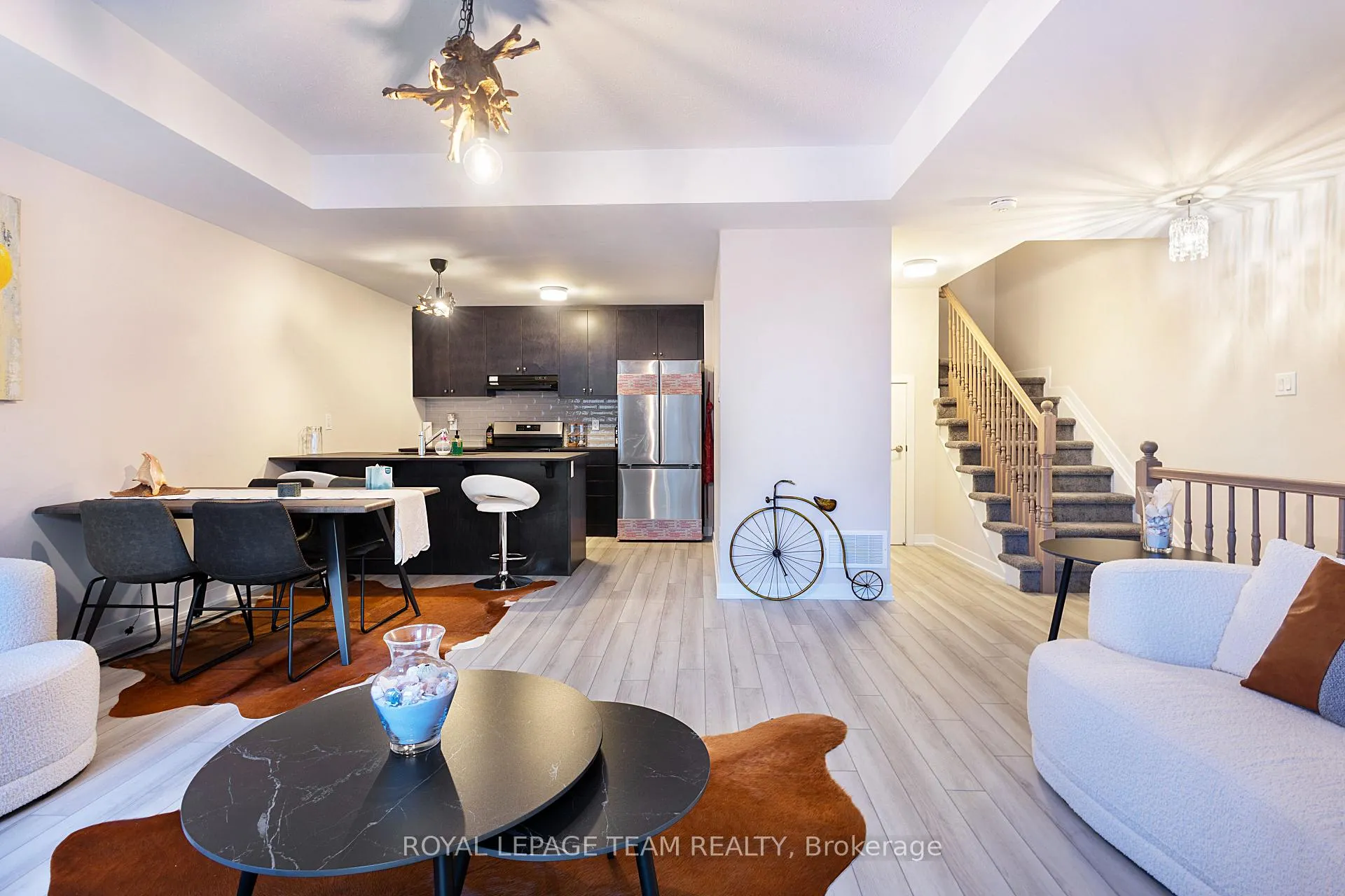 Photo 7 of 804 Parnian Private, Ottawa, Barrhaven - Half Moon Bay — HOMEH