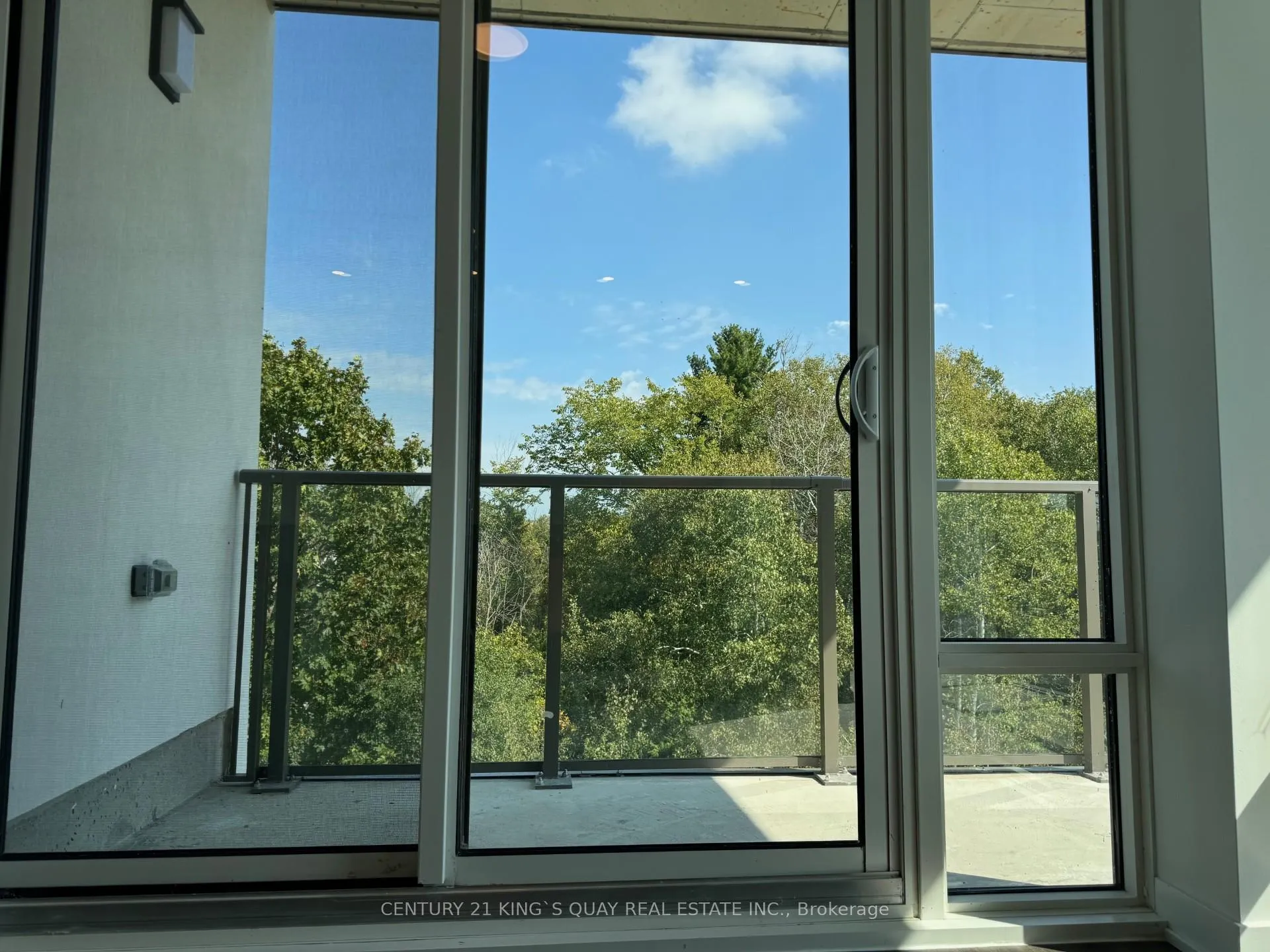 Photo 9 of Unit 307, 385 Arctic Red Drive, Oshawa, Windfields — HOMEH