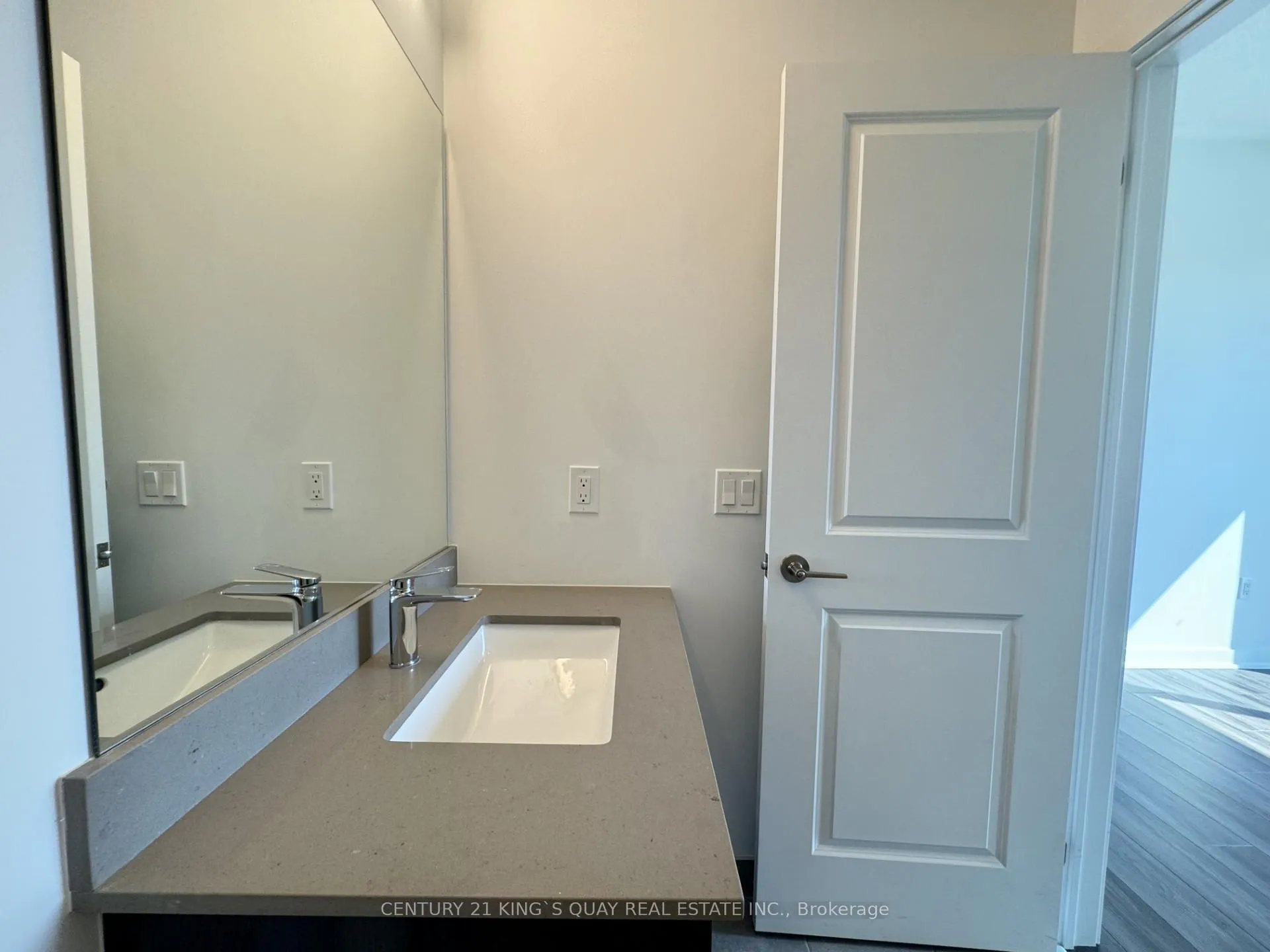 Photo 16 of Unit 307, 385 Arctic Red Drive, Oshawa, Windfields — HOMEH
