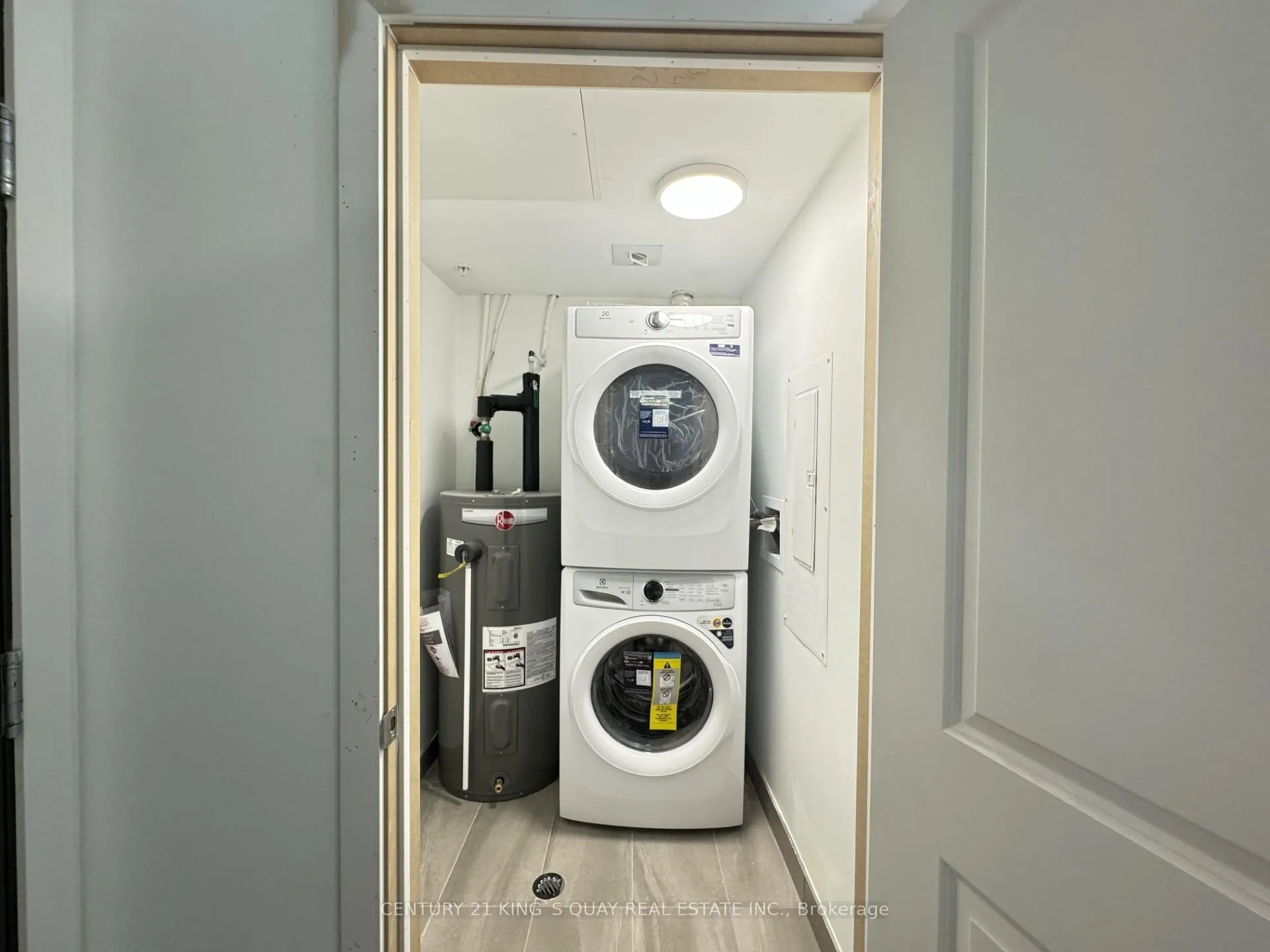 Photo 20 of Unit 307, 385 Arctic Red Drive, Oshawa, Windfields — HOMEH