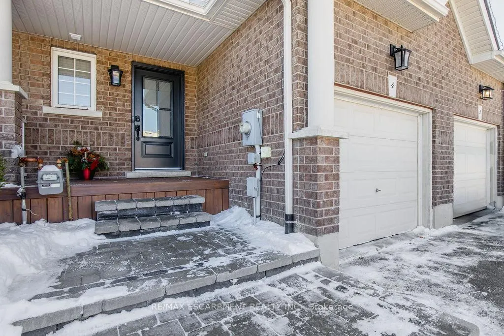 Photo 21 of 4 Ruthven Crescent, New Tecumseth, Alliston — HOMEH