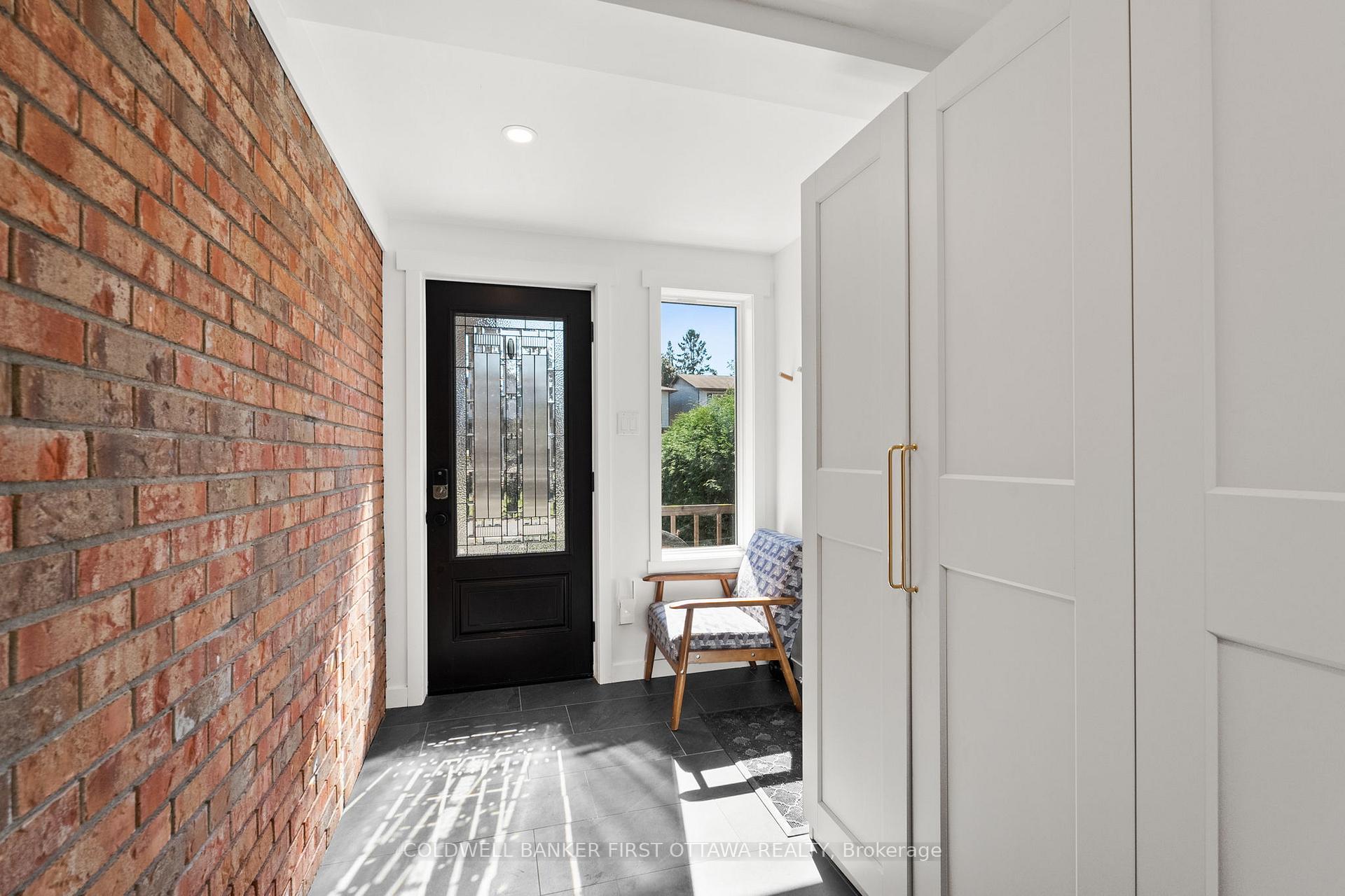 Photo 5 of 109 Borga Crescent, Ottawa, Hunt Club Park/Greenboro — HOMEH
