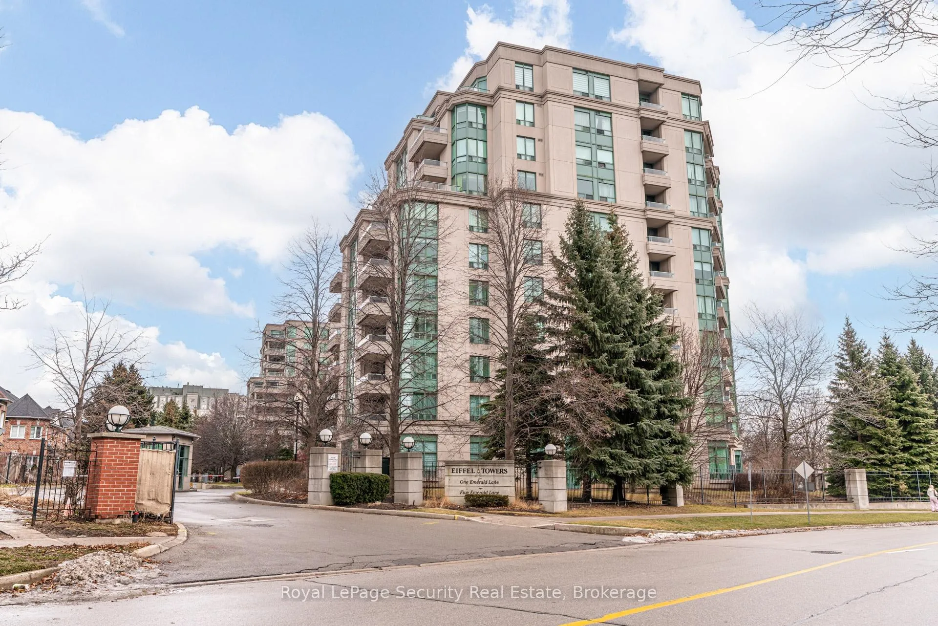Photo 1 of Unit 512, 1 Emerald Lane, Vaughan, Crestwood-Springfarm-Yorkhill — HOMEH