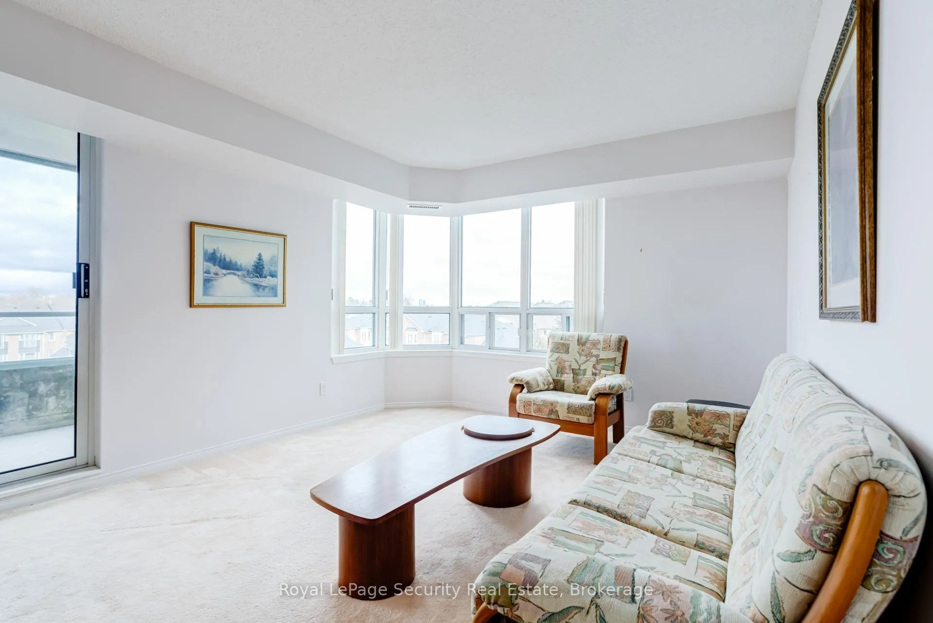 Photo 9 of Unit 512, 1 Emerald Lane, Vaughan, Crestwood-Springfarm-Yorkhill — HOMEH