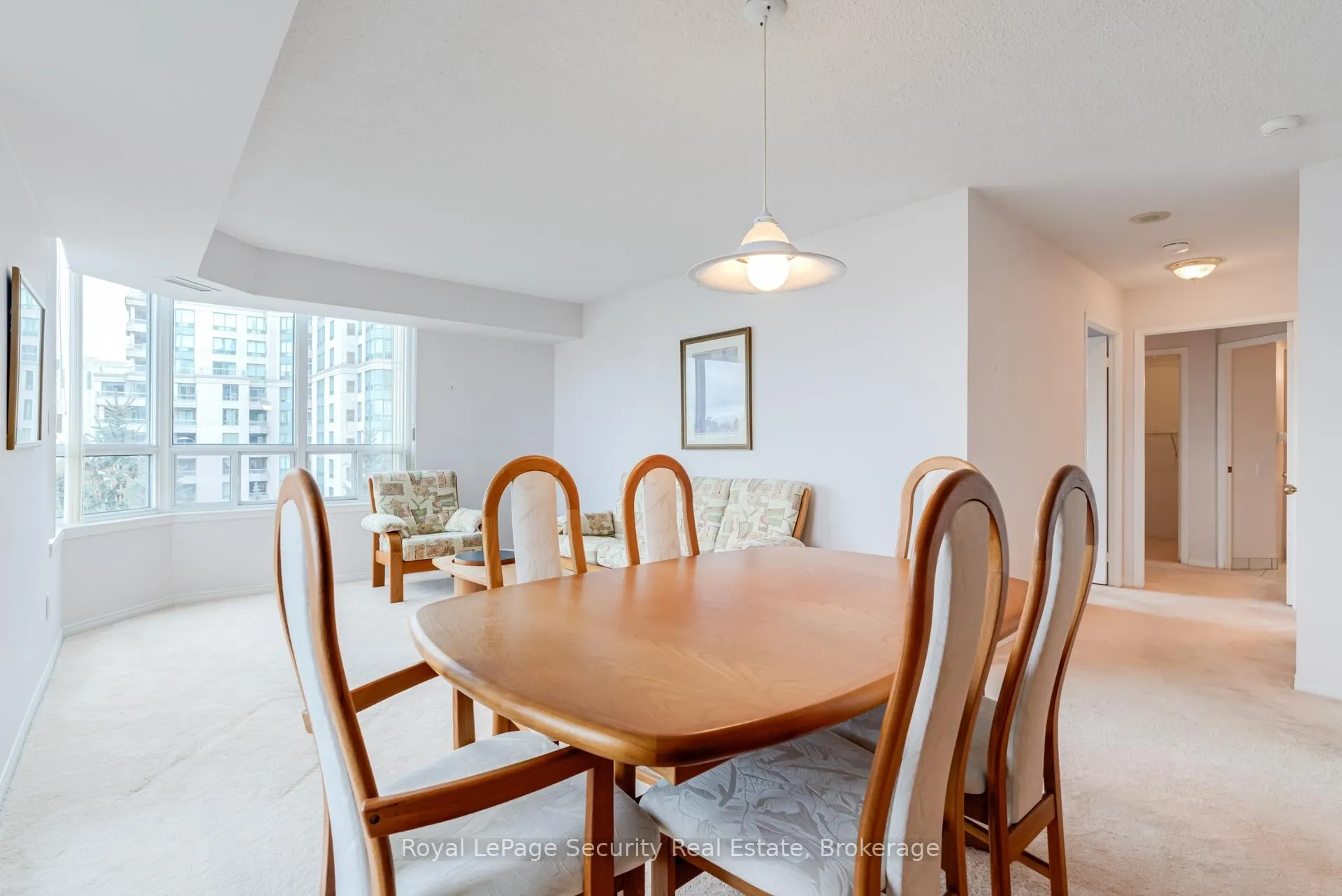 Photo 13 of Unit 512, 1 Emerald Lane, Vaughan, Crestwood-Springfarm-Yorkhill — HOMEH