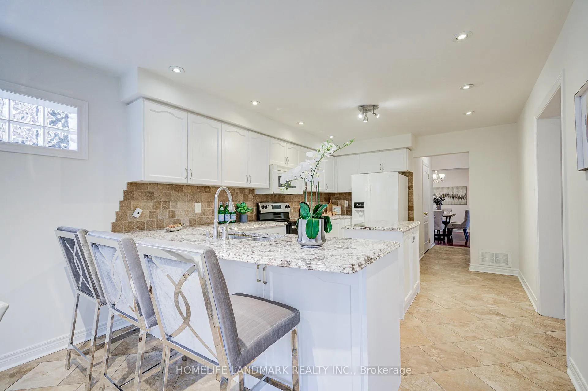 Photo 7 of 223 Deerglen Terrace, Aurora, Aurora Grove — HOMEH
