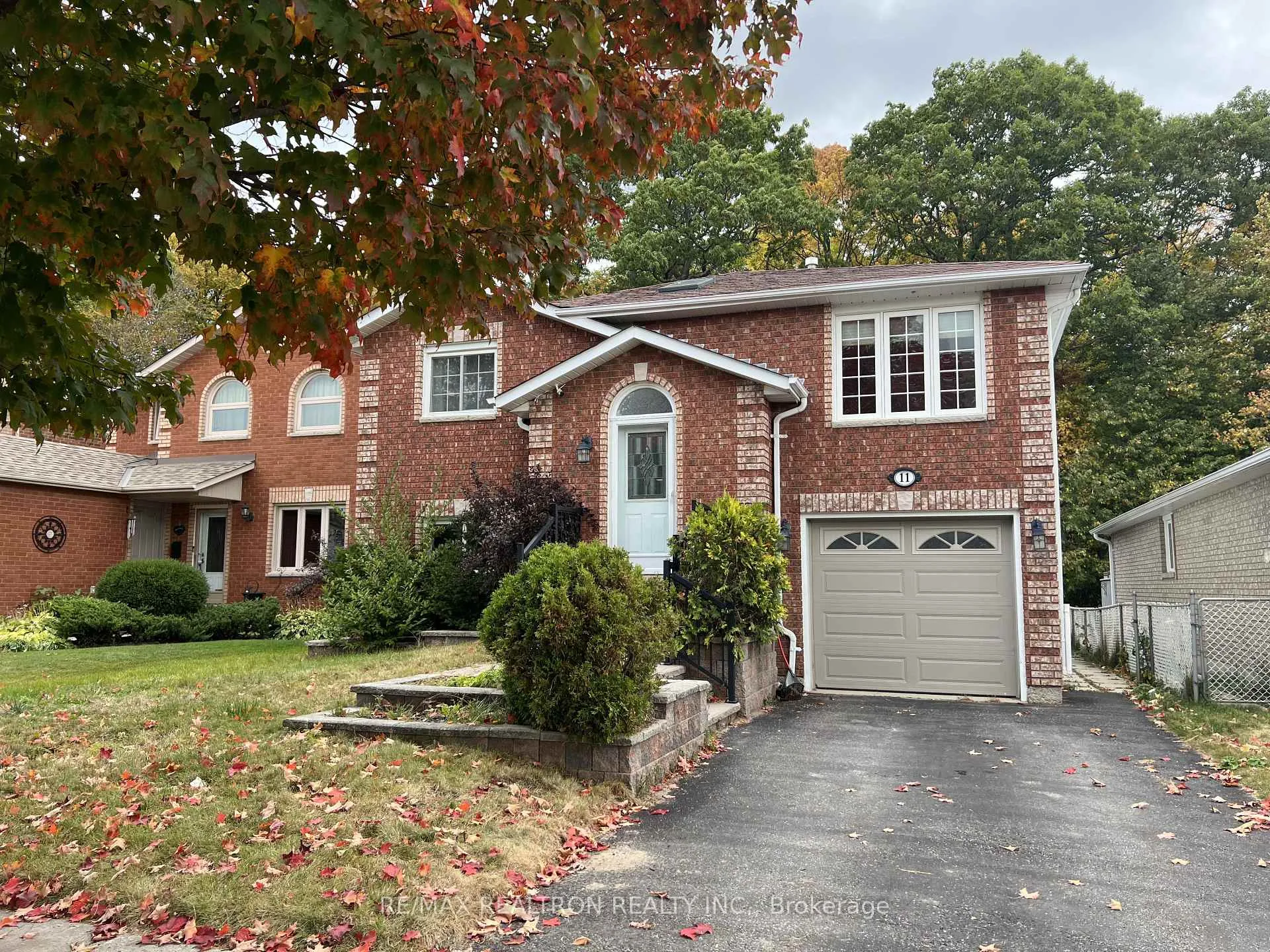 Photo 2 of Unit Main, 11 Finlay Road, Barrie, Sunnidale — HOMEH