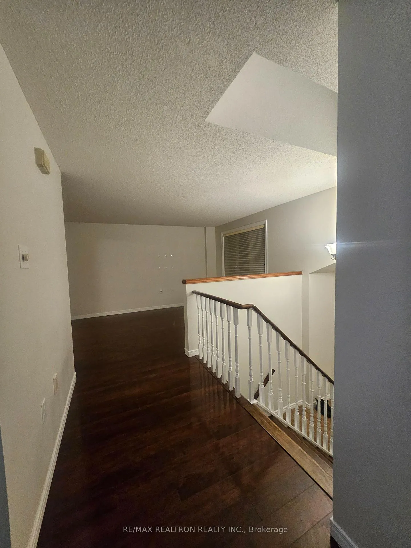 Photo 5 of Unit Main, 11 Finlay Road, Barrie, Sunnidale — HOMEH
